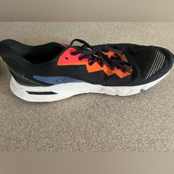 Diadora Mythos Blushield Volo running shoes men’s 12.5 - Picture 2 of 8